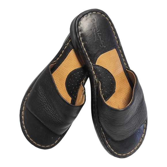Browns Landing Black Leather Slip on Women's Sandals Size 6M - Picture 1 of 7